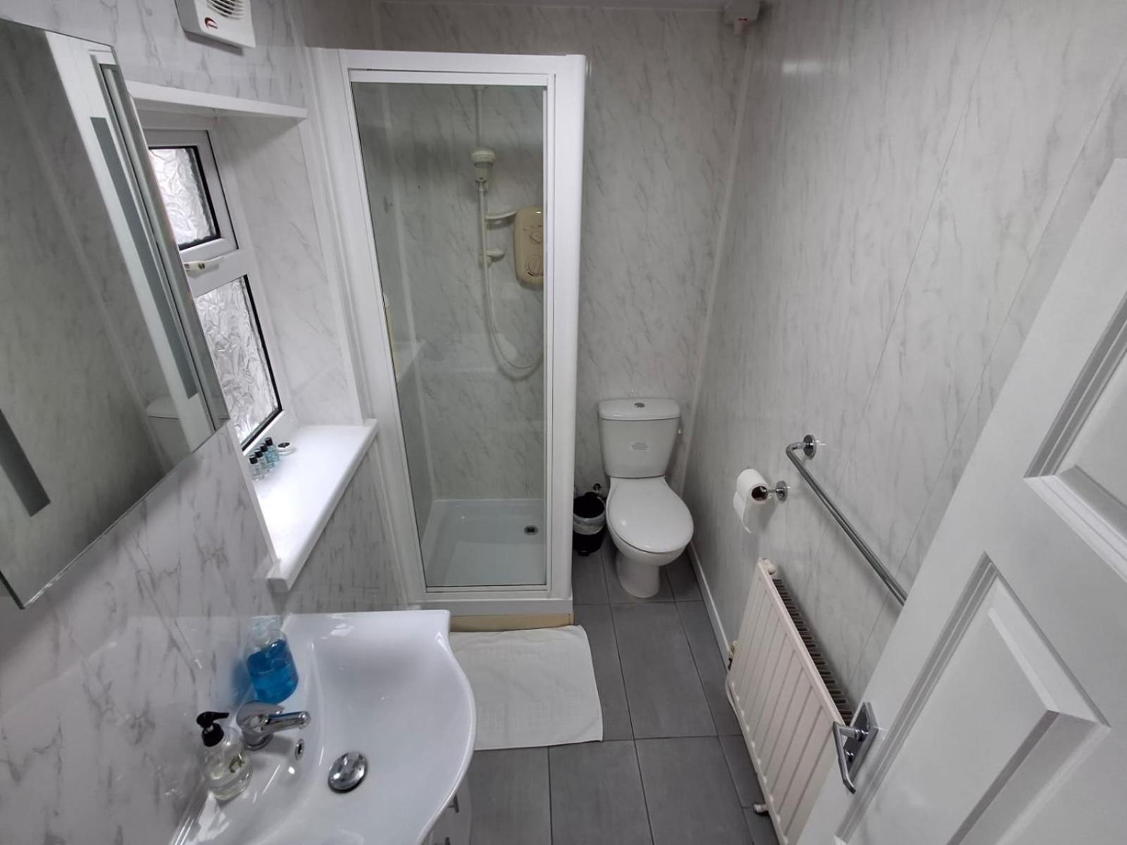 Inn By The Sea, Portsmouth - En Suite Rooms With Or Without Sea View, Onsite Ev 22Kw Eksteriør billede