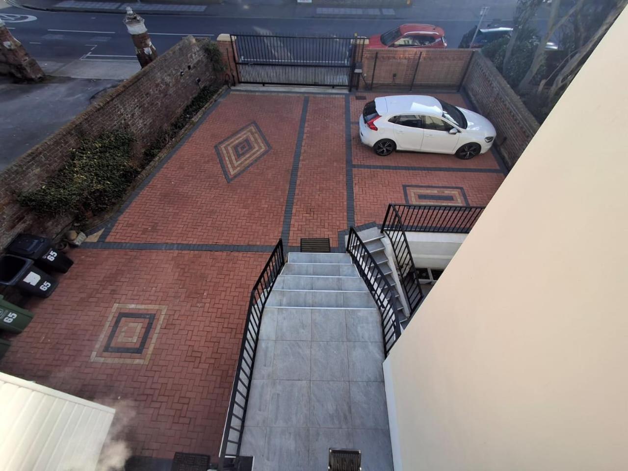 Inn By The Sea, Portsmouth - En Suite Rooms With Or Without Sea View, Onsite Ev 22Kw Eksteriør billede