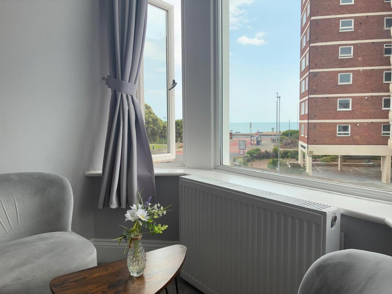 Inn By The Sea, Portsmouth - En Suite Rooms With Or Without Sea View, Onsite Ev 22Kw Eksteriør billede